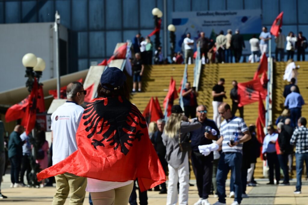 Ξεπέρασε-κάθε-όριο-ο-Ράμα-–-«Καλημέρα»-στην-Αθήνα-με-Ζορμπά