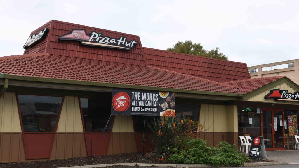 pizza-hut-served-$2.5m-spam-fine