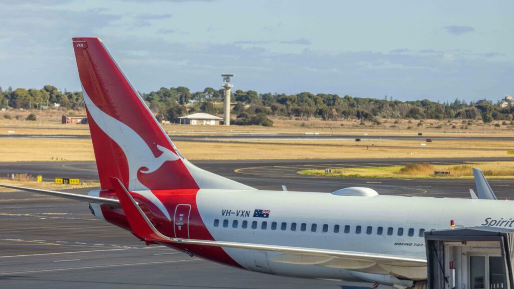 qantas’-‘laser-like’-on-cutting-costs:-court