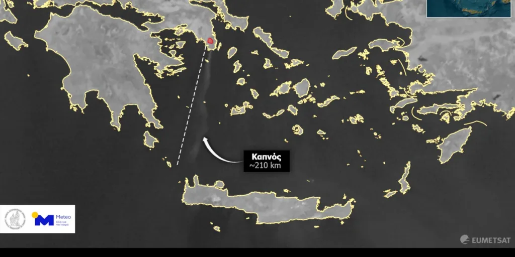 meteo:-Ο-καπνός-από-την-φωτιά-στην-Κερατέα-πλησιάζει-την-Κρήτη-[δορυφορική-εικόνα]-–-Ελεύθερος-Τύπος