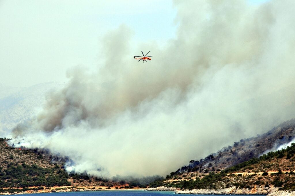 Πύρινη-κόλαση-σε-Χίο-και-Κω,-νέα-φωτιά-στην-Κρήτη-[βίντεο]