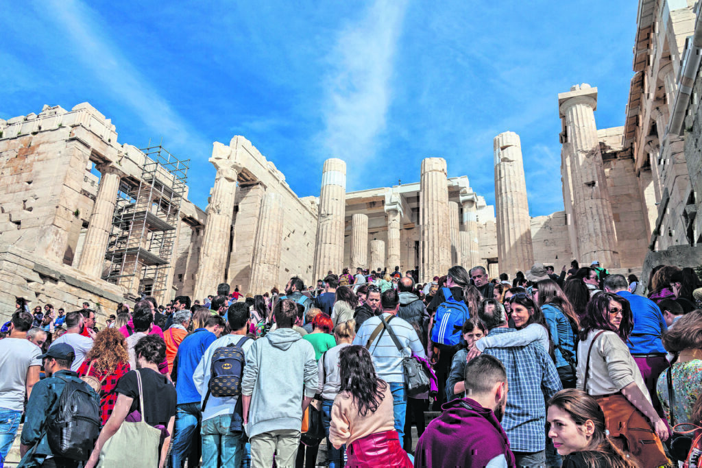 Ακρόπολη:-18.000-τουρίστες-χωρίς-συνωστισμό-καθημερινά-–-Ελεύθερος-Τύπος