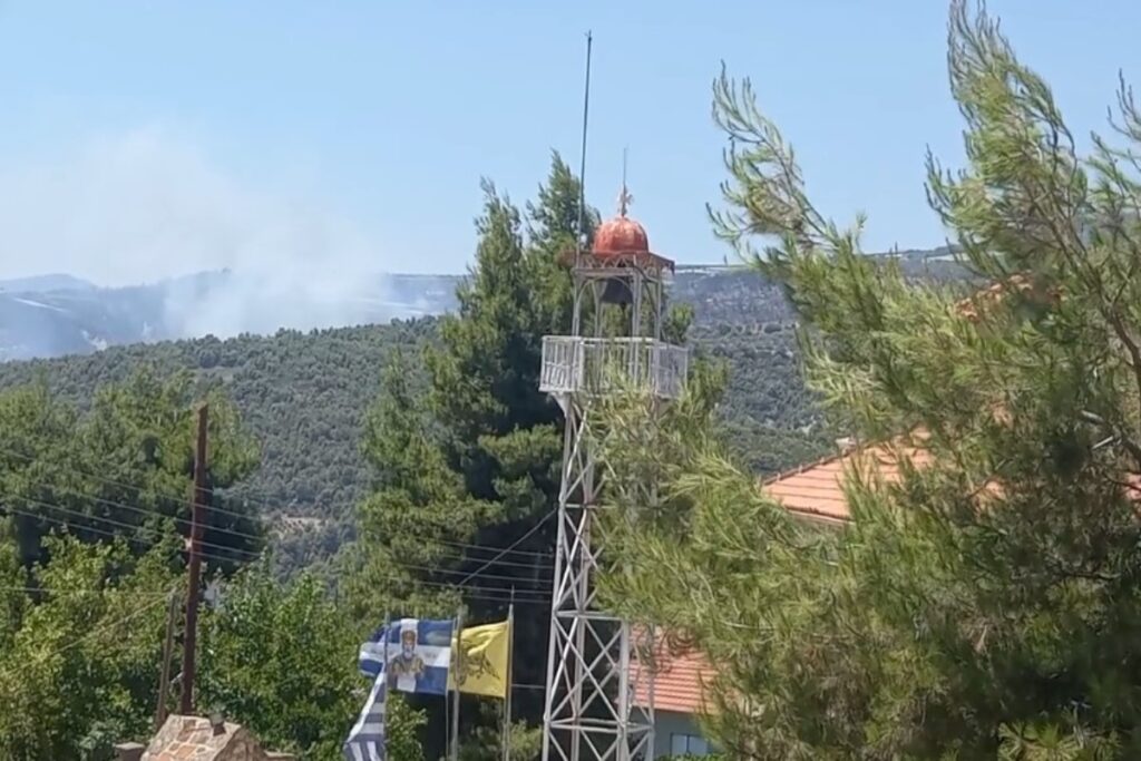 Μεγάλη-φωτιά-στην-Κορινθία-–-Νέος-συναγερμός-στη-Στιμάγκα