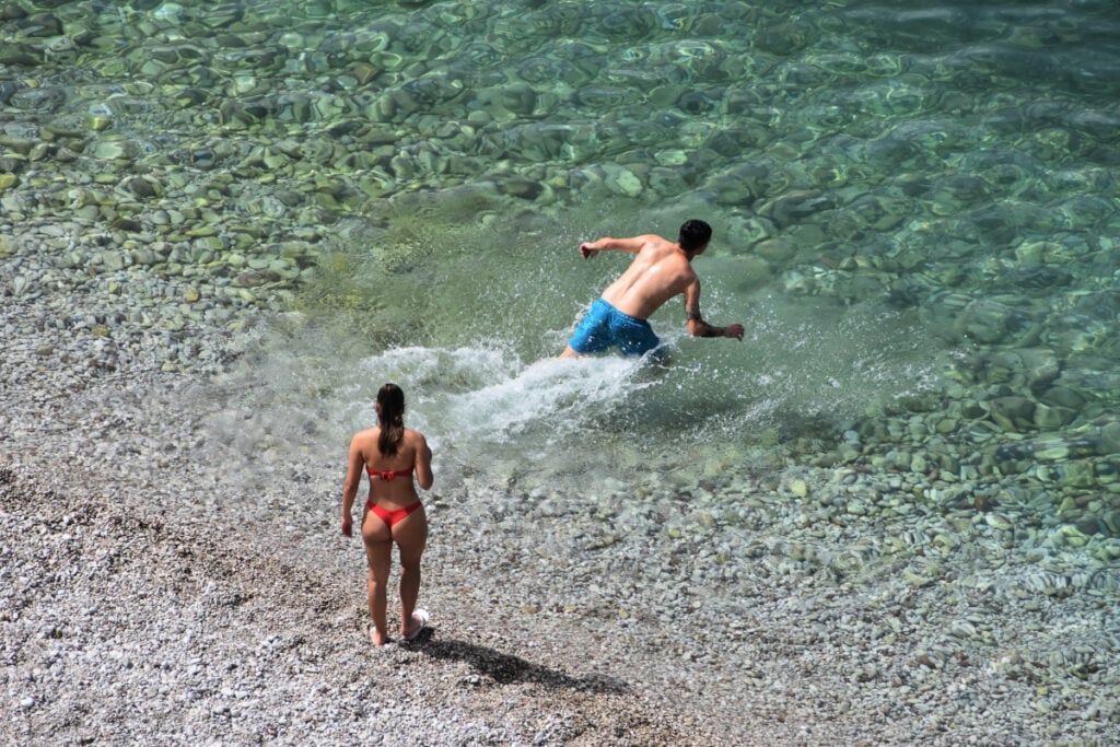 Καιρός-–-Καύσωνας:-Αφόρητη-ζέστη-για-12η-ημέρα-την-Παρασκευή