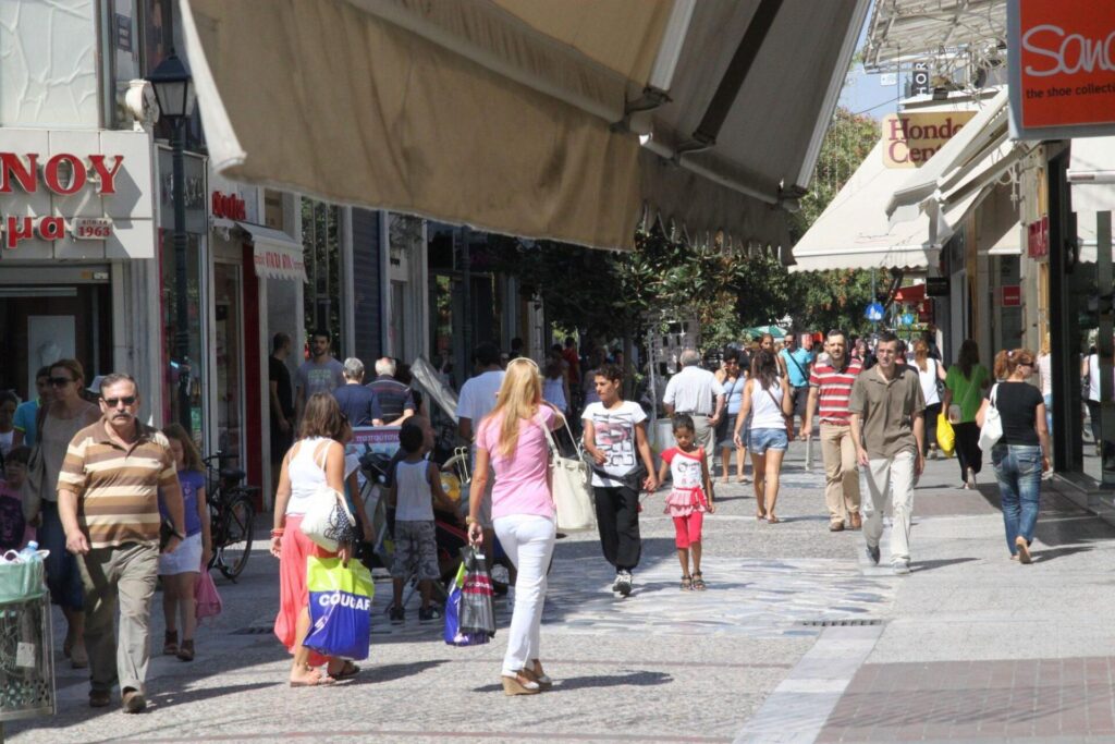 Οι-εκπτώσεις-αύξησαν-τον-τζίρο-στα-πολυκαταστήματα