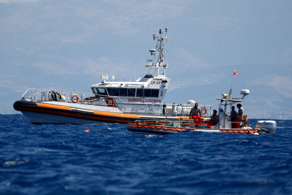 Παλέρμο:-Εντοπίστηκαν-δύο-σοροί-στο-εσωτερικό-του-γιοτ