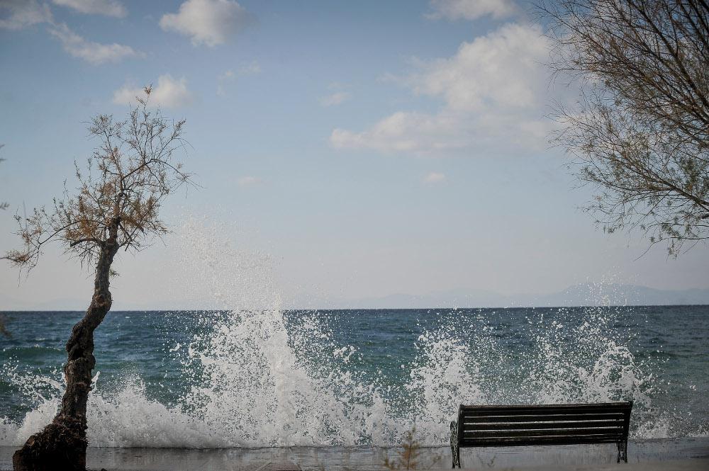 Καιρός: Αλλάζει το σκηνικό - Κρύο, βροχές και ισχυροί άνεμοι