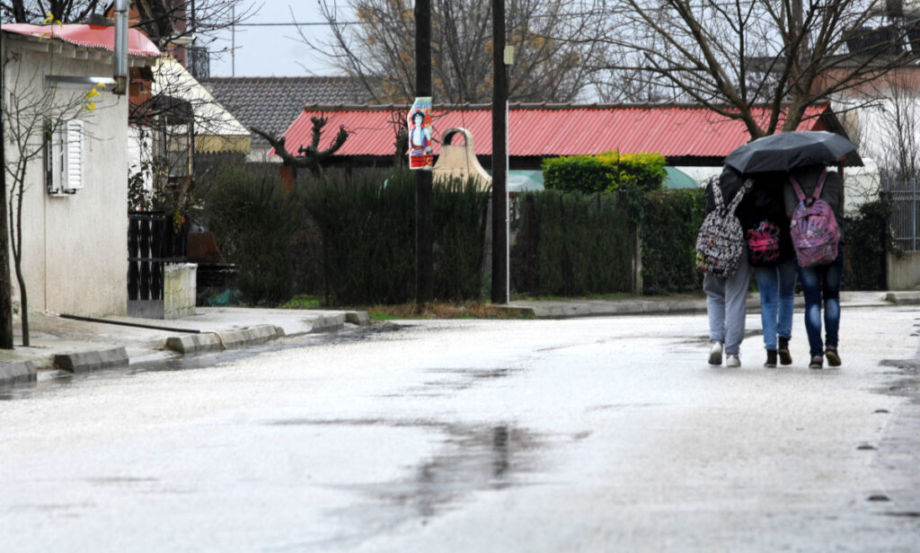 Καιρός:-Αγιασμός-στα-σχολεία-με-βροχές-και-καταιγίδες