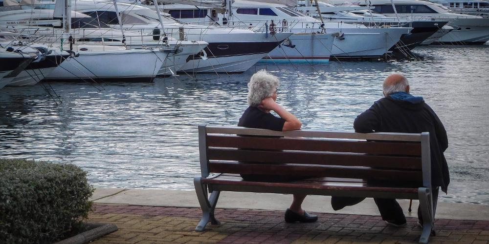 Συντάξεις:-Τα-όρια-ηλικίας-για-έξοδο-από-το-ΙΚΑ-και-tαμεία-ΔΕΚΟ,-τραπεζών-[πίνακες]-–-Ελεύθερος-Τύπος