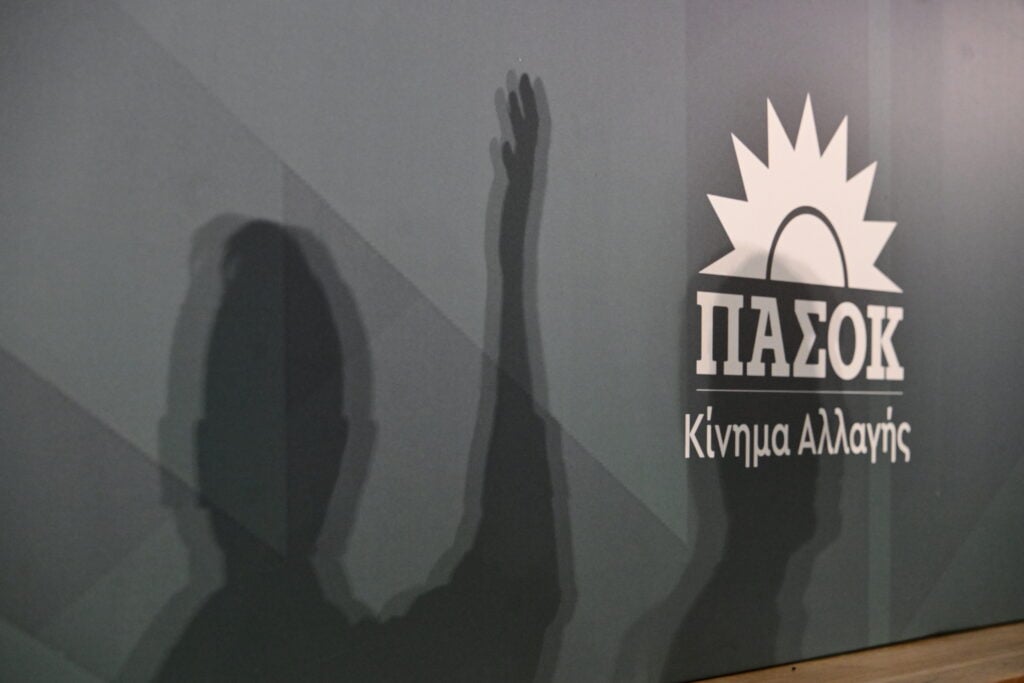 ΠΑΣΟΚ:-«Καρφιά»-μεταξύ-των-6-υποψηφίων