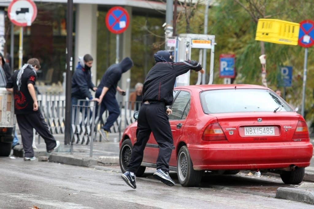 Πρόληψη-και-καταστολή-για-τη-βία-των-ανηλίκων-–-Ελεύθερος-Τύπος