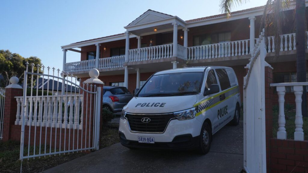 police-investigate-adelaide-gulfview-heights-home-invasion