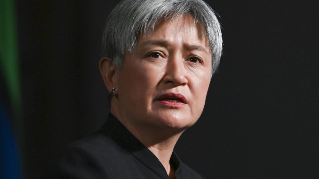 penny-wong-heckled-during-speech-at-the-university-of-tasmania