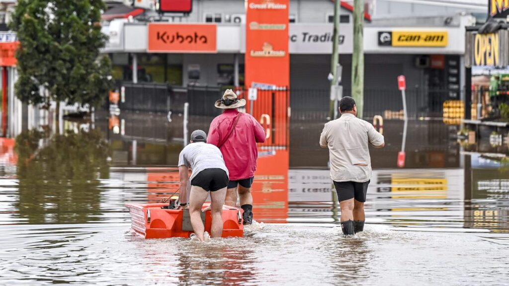 ‘failed-too-many’:-insurers-lashed-on-floods