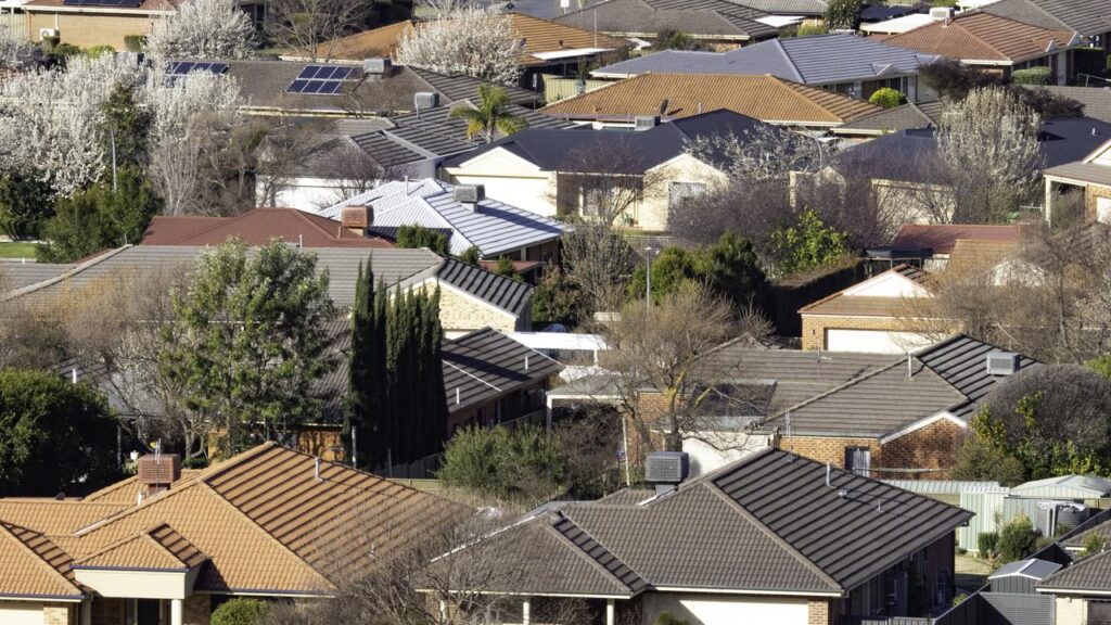 peter-dutton-pledges-to-fast-track-500,000-new-homes