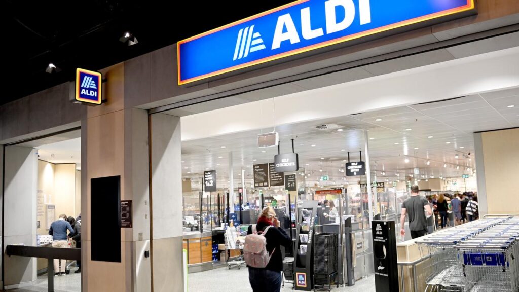 ‘it’s-just-crazy’:-jewish-aldi-store-manager-suspended-after-staffers-allege-racist-comments