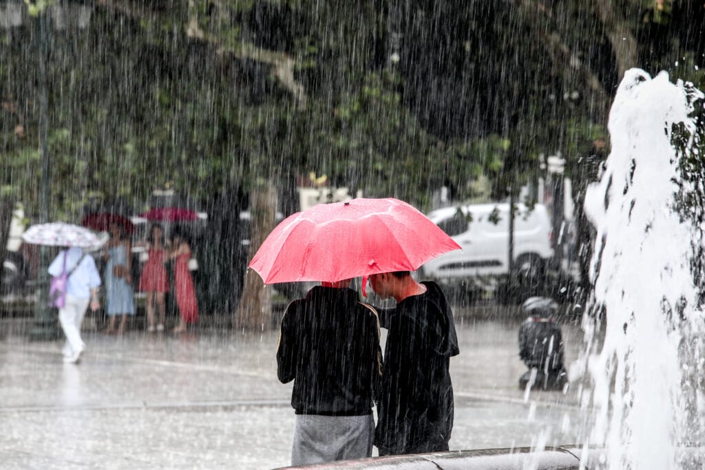 Καιρός:-Έκτακτο-δελτίο-από-την-ΕΜΥ-–-Έρχεται-η-κακοκαιρία-alexandros-–-Ισχυρές-καταιγίδες-τις-επόμενες-ώρες