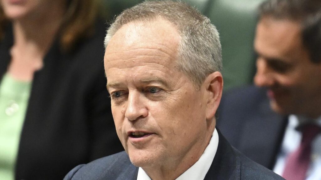 ‘ripped-off’:-shorten’s-farewell-jab